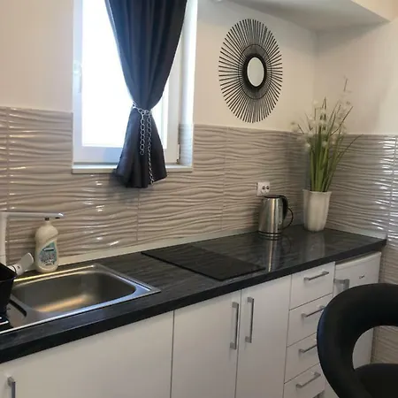 Pensjonat Luxury Marinovic 3*